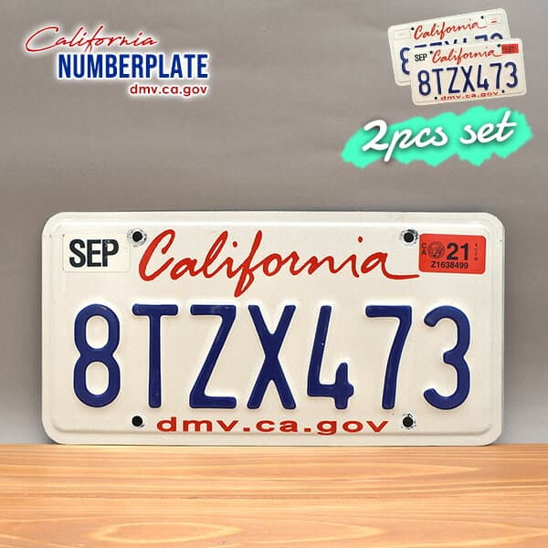 海外直輸入USED品 アメリカ USED ナンバープレート 2枚セット 8TZX473 カリフォルニア California ライセンスプレート ガレージ アメ車 インテリア 飾り 装飾 白 西海岸 ローライダー Lowrider ホットロッド Hot rod アメリカ 雑貨