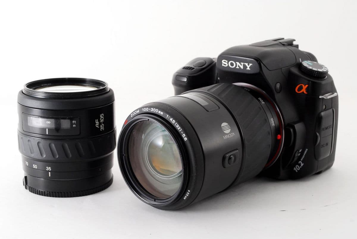 【中古】 ソニー SONY α200 DSLR-A200 ブラック 超望遠ダブルズームセット 美品 初心者に最適一眼レフセット ストラップ付き 当店保証30日間 人気 ミラーレス 一眼レフ 交換レンズ カメラ