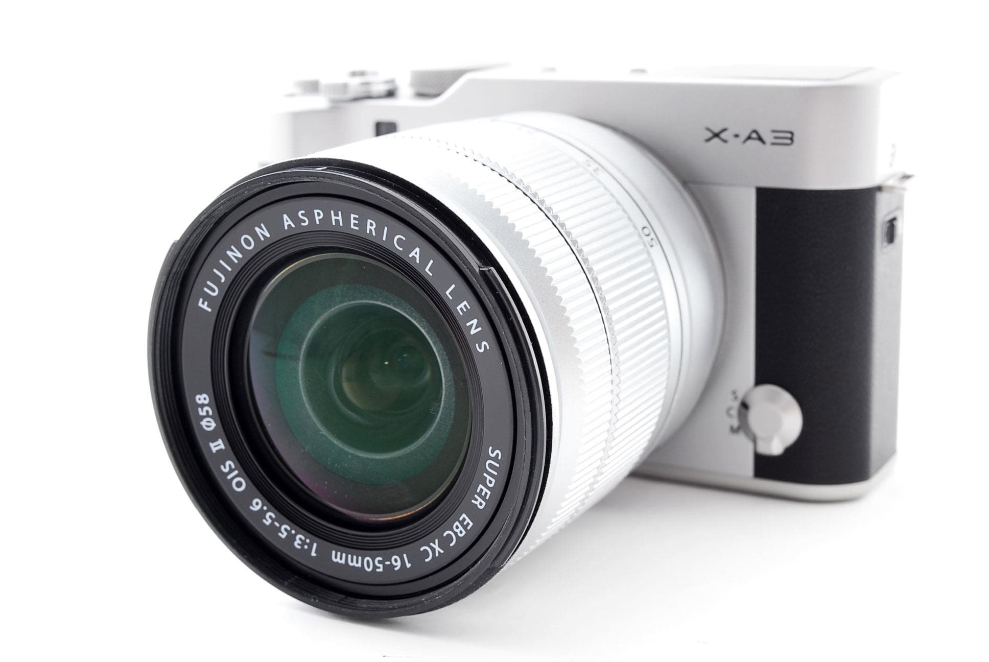 【中古】 フジフィルム 富士フイルム Fujifilm X-A3 シルバー シルバー レンズキット 美品 小型軽量ボディ Wi-Fiでスマホへ転送 自分撮り 当店保証30日間 人気 コンパクトデジタルカメラ コンデジ デジカメ 中古