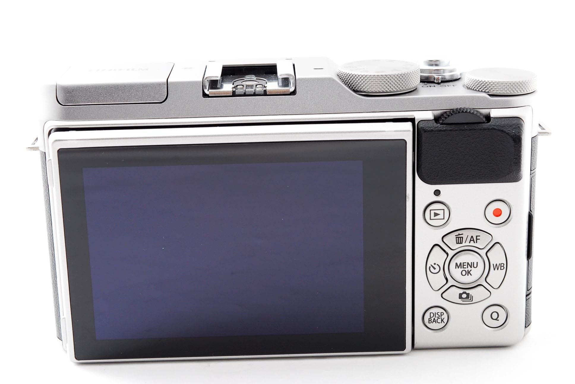 【中古】 フジフィルム 富士フイルム Fujifilm X-A3 シルバー シルバー レンズキット 美品 小型軽量ボディ Wi-Fiでスマホへ転送 自分撮り 当店保証30日間 人気 コンパクトデジタルカメラ コンデジ デジカメ 中古 thumbnail 3