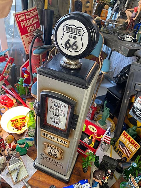 ルート66　ガスポンプ型キャビネット　CDタワー　（シルバー）　アメリカン雑貨　アメリカ雑貨　グッズ thumbnail 2