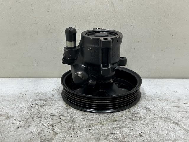 【中古】中古部品 サーブ 9000 CB234L パワステベーンポンプ 【3310070100-000272463343300】