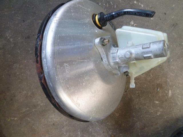 【中古】中古部品 ベンツ Eクラス 210037 ブレーキマスター 【3310250100-000781129947160】