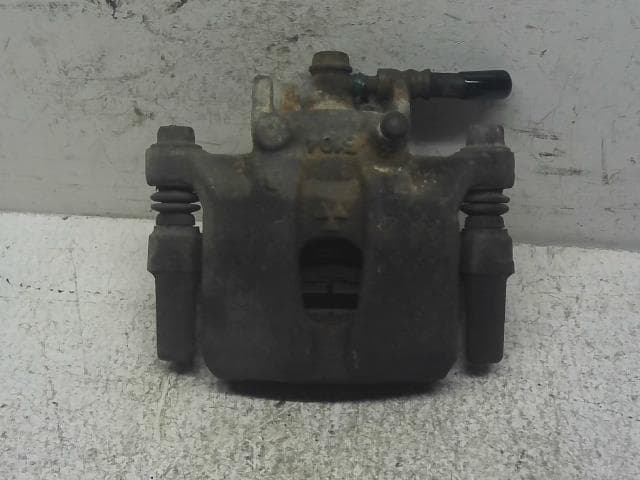 【中古】中古部品 ミニキャブ U61V 右フロントキャリパー 【3310160100-000004414644330】