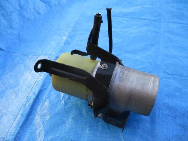 【中古】中古部品 VW ポロ 6RCBZ パワステベーンポンプ 【3310190100-001655779743300】