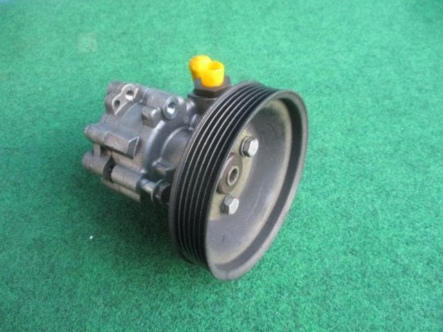 【中古】中古部品 アルファ 156 932AXA パワステベーンポンプ 【3540020100-000006010543300】