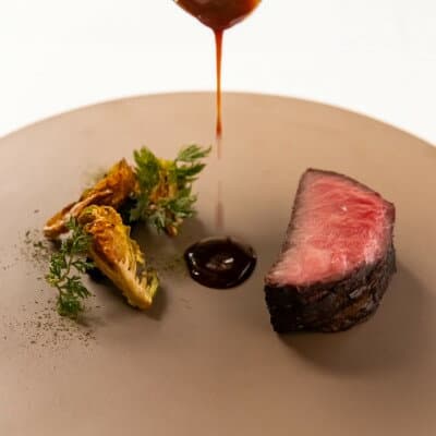 【ふるさと納税】【HANROK】ランチお食事券2名様分(厳選知多牛コース)【1606109】