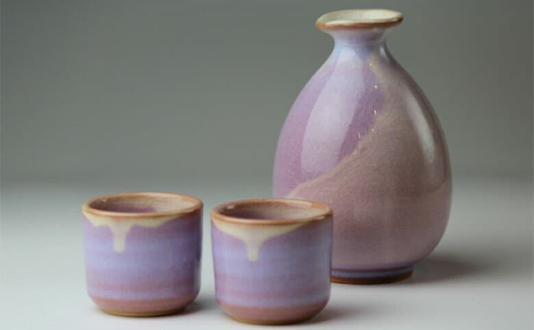 【ふるさと納税】萩焼 萩むらさき お預け酒器 徳利 ぐい呑み セット とっくり お猪口 おちょこ カップ コップ 和食器 おしゃれ 陶器 お洒落 食器 おしゃれ食器 和風食器 ギフト 人気 モダン 和モダン かわいい 山口県 萩市 日本製 贈り物 プレゼント お祝い 紫色 パープル