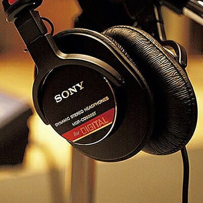 【ふるさと納税】モニターヘッドホン SONY　MDR-CD900ST 高解像度のクリアな音質 音楽鑑賞や仕事用にも_ 高解像度 ヘッドホン オーディオ 音楽 高級 ソニー ビジネス 有線 高音質 プレゼント 会議 【1117919】 thumbnail 2