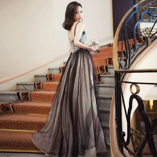 【取寄】演奏会ドレス 発表会ドレス メッシュ ステッチ スリム レース 細身 ハイウエスト 発表会 演奏会 レディース 結婚式 ステージ衣装 ロング丈 エレガント ウエディングドレス カラードレス