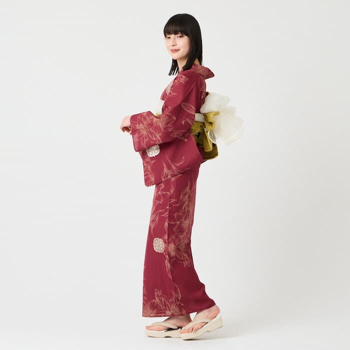 【先着順！最大10%OFFクーポン 10/4 20:00〜10/9 1:59】 【セール10%オフ】浴衣単品「 カサブランカ浴衣 」公式 ふりふ 日本製 ゆかた 浴衣 古典 レトロ モダン 百合 レディース 女性 ゆり 花柄 総柄 和柄 和風 セオアルファ かわいい 可愛い 大人 華やか アンティーク thumbnail 3
