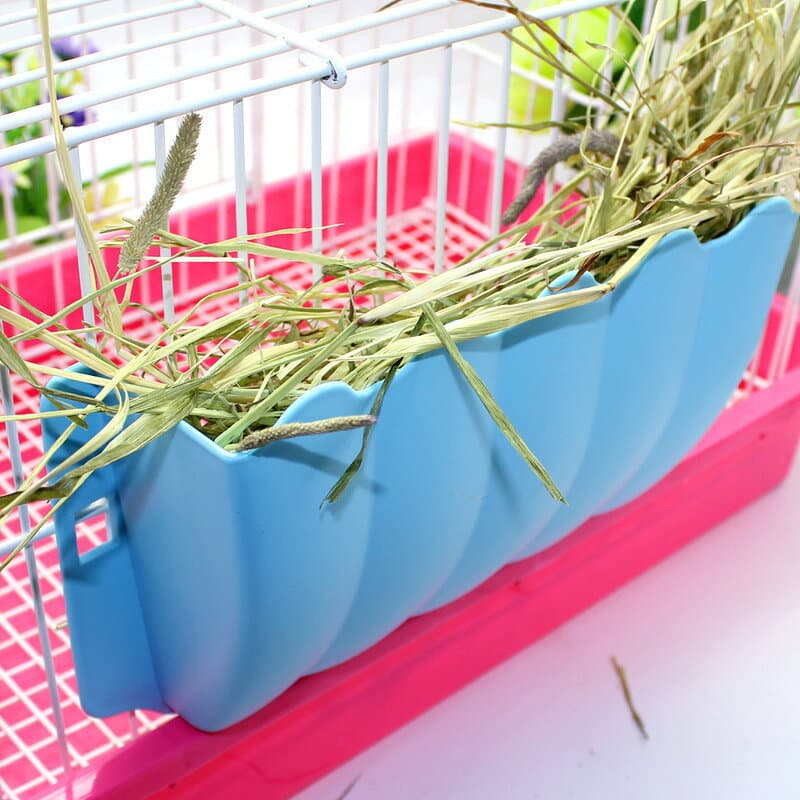 送料無料 牧草フィーダー ウサギ用食器 牧草食器 牧草入れ 小動物用品 餌 兎 うさぎ モルモット チンチラ デグー たっぷり 大容量 フック thumbnail 3