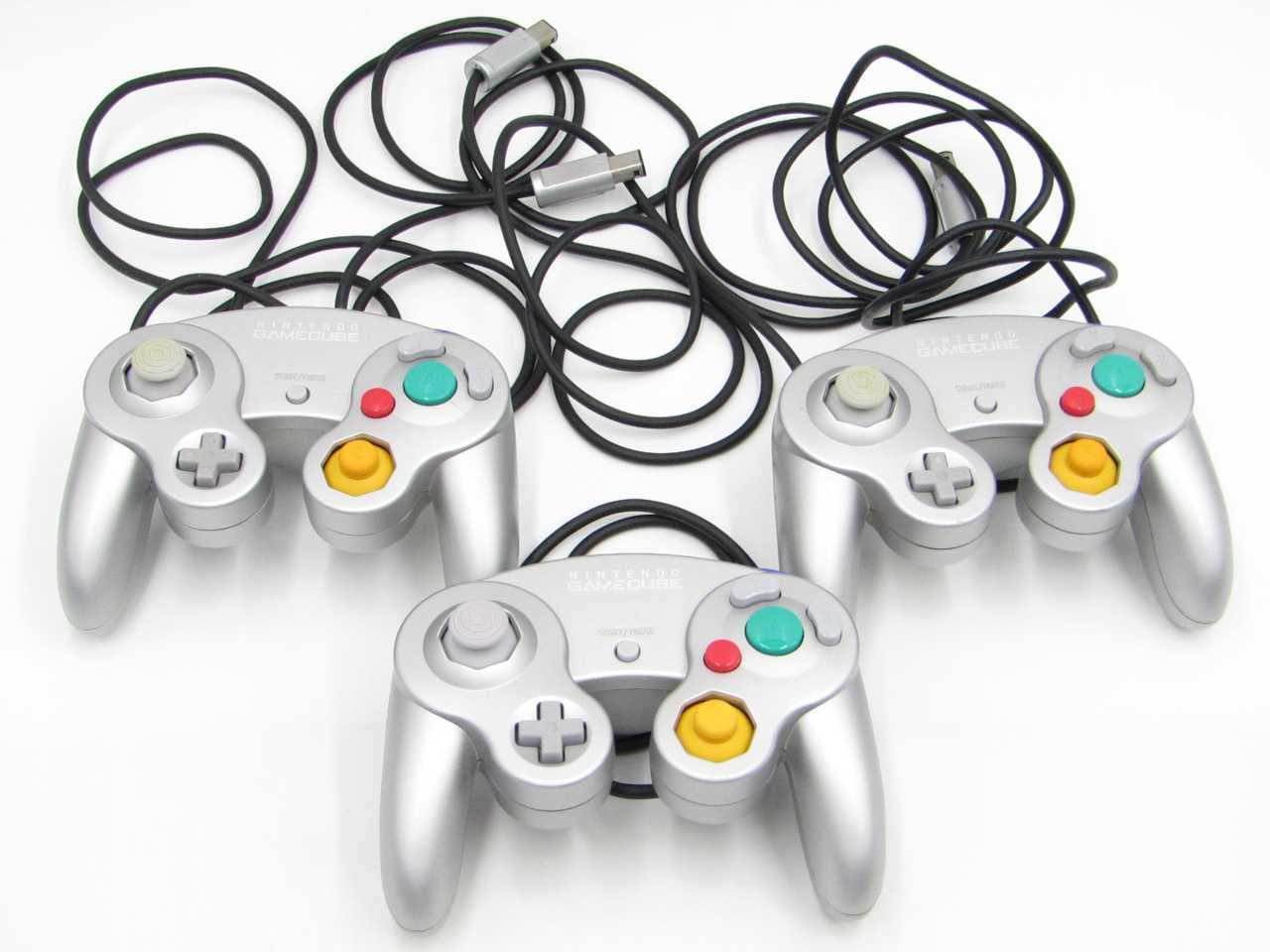 【中古】ニンテンドーゲームキューブ専用コントローラ シルバー 3点セット　箱なし