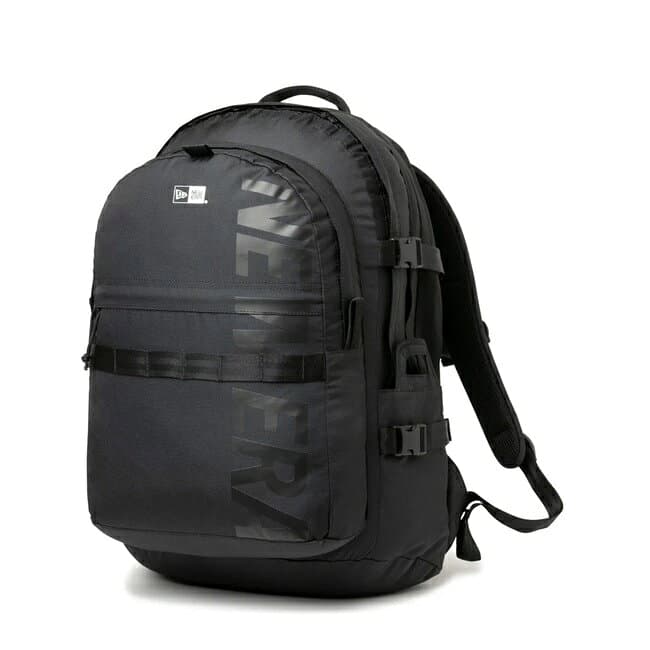 バックパック ニューエラ NEW ERA CARRIER PACK 35L Light Weight Print Black x Black キャリアパック ライトウェイト ノートパソコン収納 CAP収納 春夏 秋冬