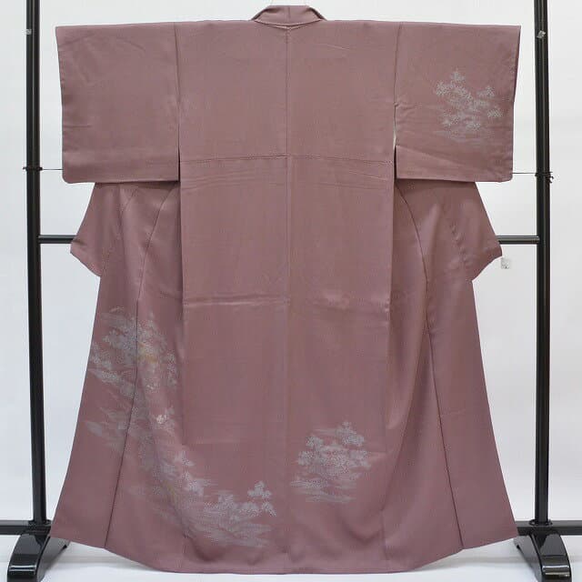 ＼17周年SALE★ポイント10倍+50%OFF／【中古】 訪問着 リサイクル着物 身丈154.5cm 裄丈62.5cm 付下げ 正絹 仕立て上がり 刺繍 袷 S 紫色系 風景文様 【 和服 入学式 卒業式 入園 お茶会 お茶席 茶道 結婚式 お宮参り 送料無料 アウトレット 】 qq2073b thumbnail 3