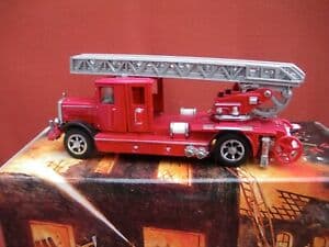 【送料無料】ホビー　模型車　車　レーシングカー ヨーロッパメルセデスベンツトラックマッチモデル