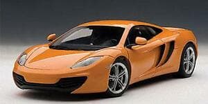 【送料無料】ホビー　模型車　車　レーシングカー マクラーレンオレンジautoart a76006 mclaren mp4 12c orange 118