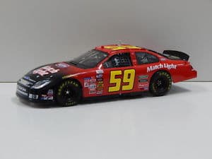 【送料無料】模型車　スポーツカー　124フォード マッチライトmambrose200859チェッカーフラグ5909sc