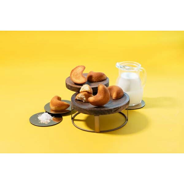 内祝い お返し 出産 メッセージカード 無料 福岡 博多風美庵 博多 美月 しっとり ミルク フィナンシェ 16個 洋菓子 焼き菓子 贈り物 出産祝い お礼 結婚 入学 新築 快気 祝い 香典返し お祝い返し 送料無料 [熨N] 4000円 (SK)軽 初節句