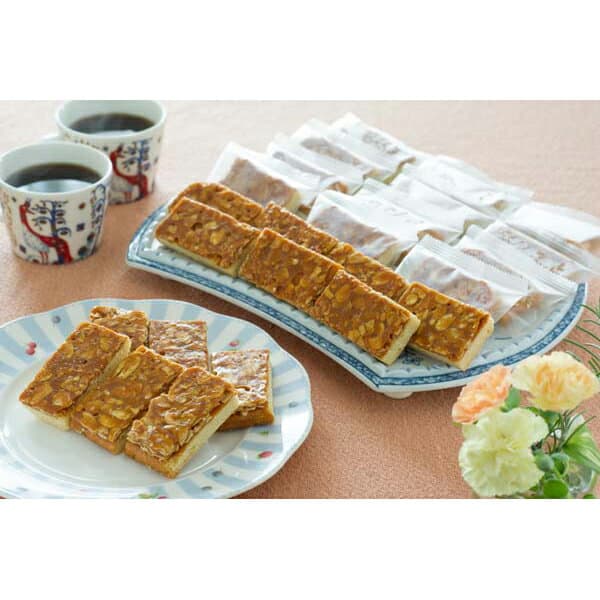 内祝い お返し 出産 メッセージカード 無料 アーモンドフロランタン 不揃い 訳あり 伝統菓子 クッキー キャラメル 洋スイーツ 贈り物 出産祝い お礼 結婚 入学 新築 快気 祝い 香典返し お祝い返し 送料無料 4000円 (SK)軽 初節句