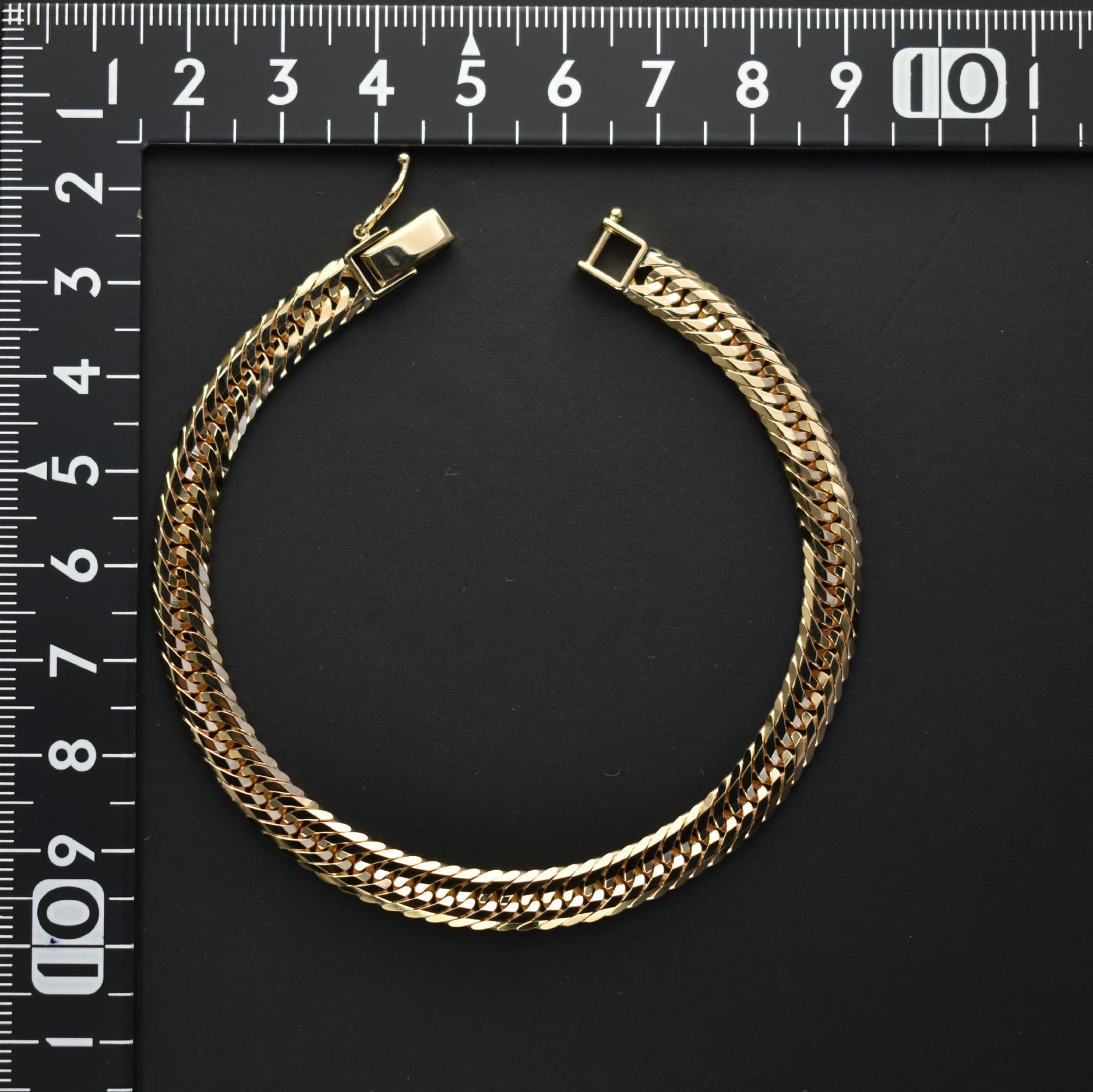 喜平 ブレスレット K18 トリプル 12面 20g 20cm 造幣局検定マーク(ホールマーク)刻印入り 新品 18金 k18 ゴールドブレスレット メンズ 喜平ブレスレット 喜平ブレス トリプル喜平 チェーンブレスレット 18k 男性 シンプル おしゃれ プレゼント thumbnail 2