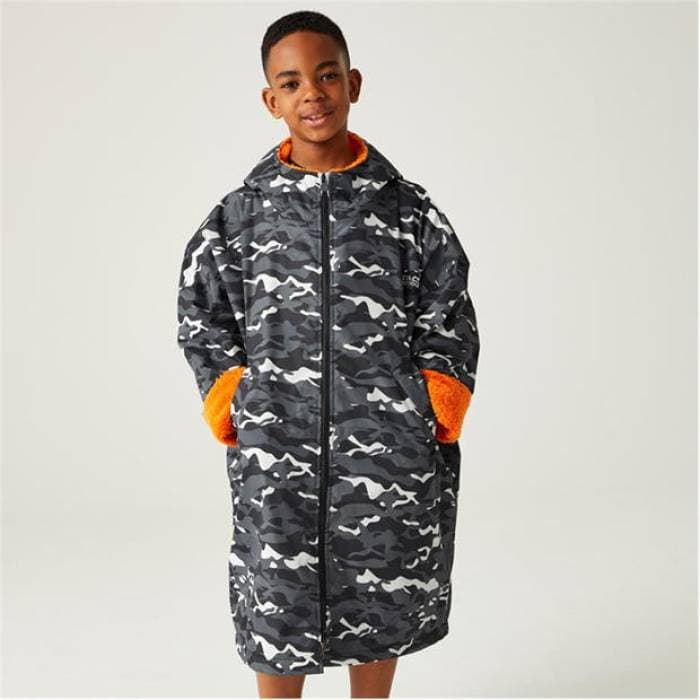 Regatta 【 Waterproof Changing Robe Kids Black Camo 】 ジュニア キッズ 黒色 ブラック カモ柄