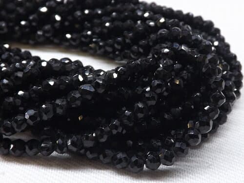 ゲリラセール！！ブラックスピネル　ボタンカット 3×2.5mm　1連