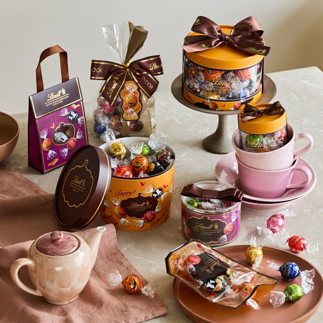 ハロウィン リンツ Lindt チョコレート リンドールバッグ 6個入 オレンジ｜ハロウィン ギフト スイーツ お菓子 洋菓子 チョコ 詰め合わせ 個包装 プチギフト 可愛い 手土産 結婚祝い 内祝い お礼 誕生日 職場 転職 家族 thumbnail 3
