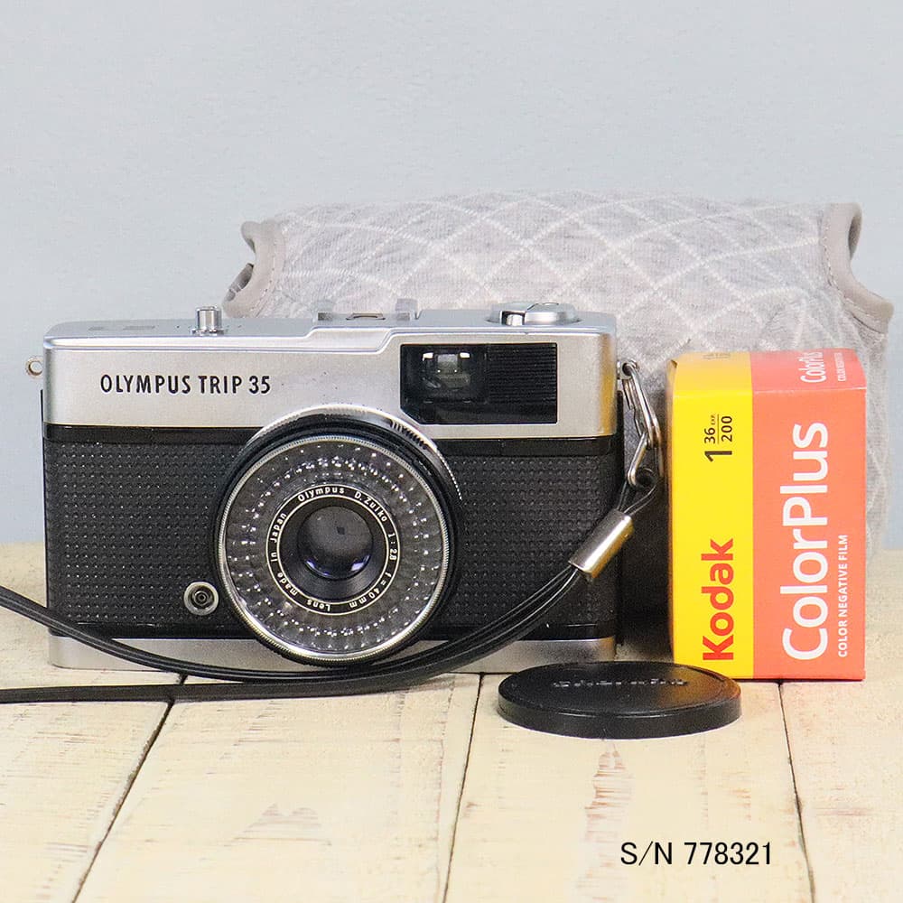 【整備済】【保証付】　オリンパス　OLYMPUS TRIP 35　S/N 778321（ケース・フイルム付セット）　フィルムカメラ　フイルムカメラ　【中古】