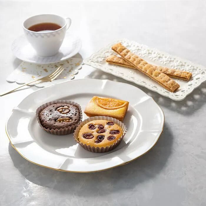 【直送品】リーガロイヤルホテル ロイヤル・ガトー・アンサンブル 5個【割引不可品】 スイーツ お菓子 オレンジケーキ ロングパイ