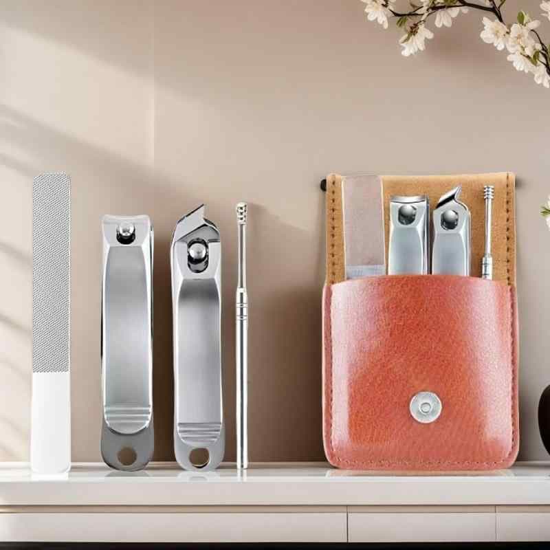 ネイルケアセット マグネット式 折りたたみ収納 携帯用 4点セット 高品質ステンレス製 巻き爪 平爪 斜め爪切り 爪やすり 毛抜き 精密 多機能 日常使い