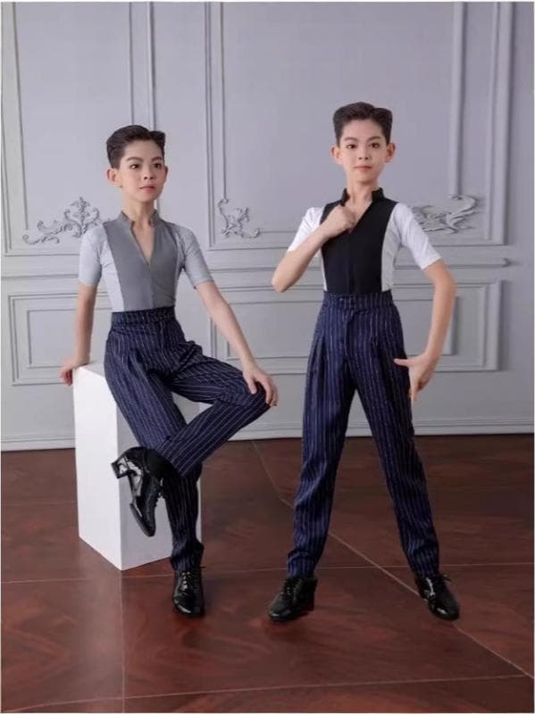 ラテン舞服 男の子 半袖トップス 長ズボン セット 練習着 ステージ衣装 伸縮性 ポリエステル素材 グレー ブラック ブルー ストライプ柄 切り替え オールシーズン 柔軟 運動スタイル 子供用 ダンス練習 オールシーズン