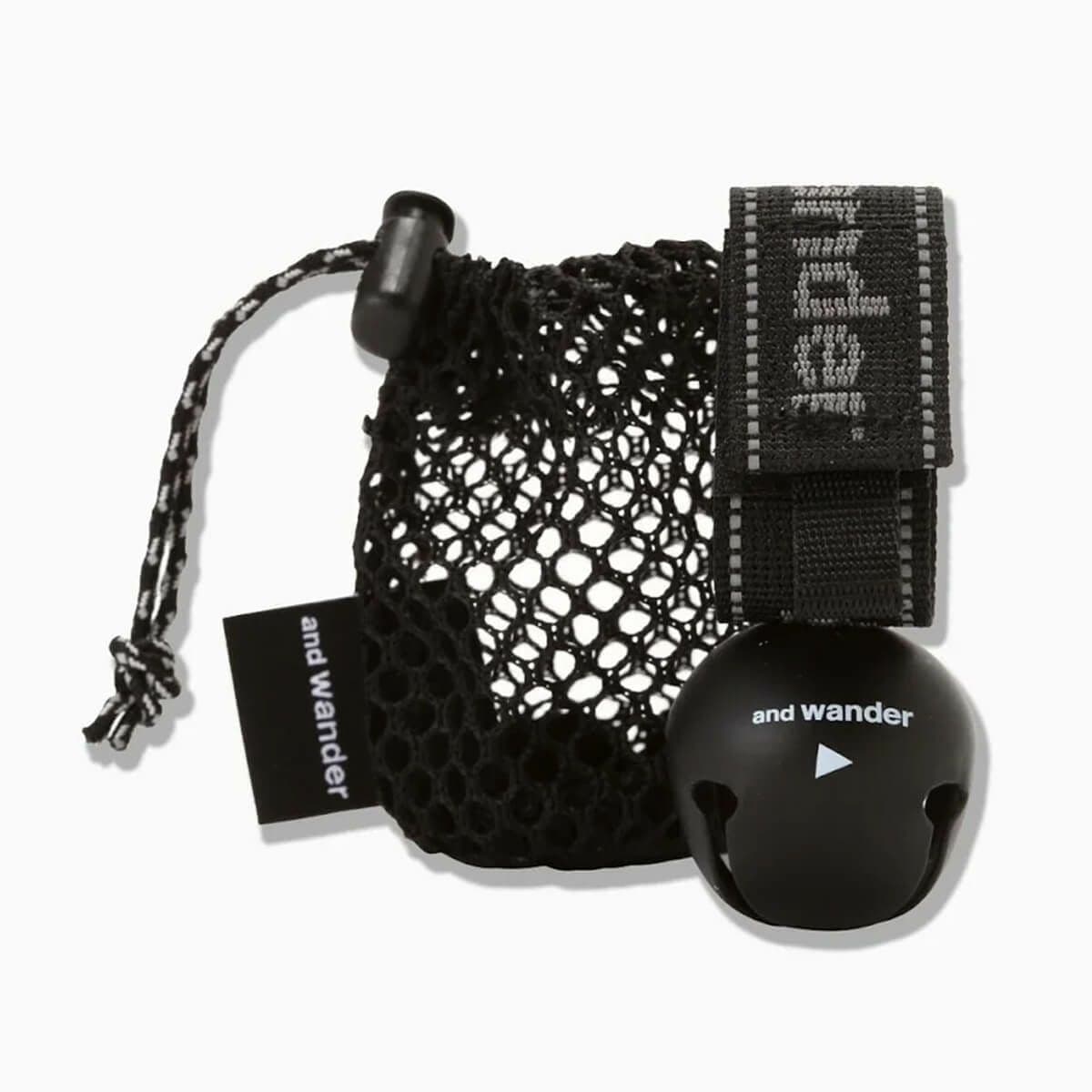 and wander アンドワンダー　熊鈴　ベアベル　コンパクト　簡単取付　音止め機能付き