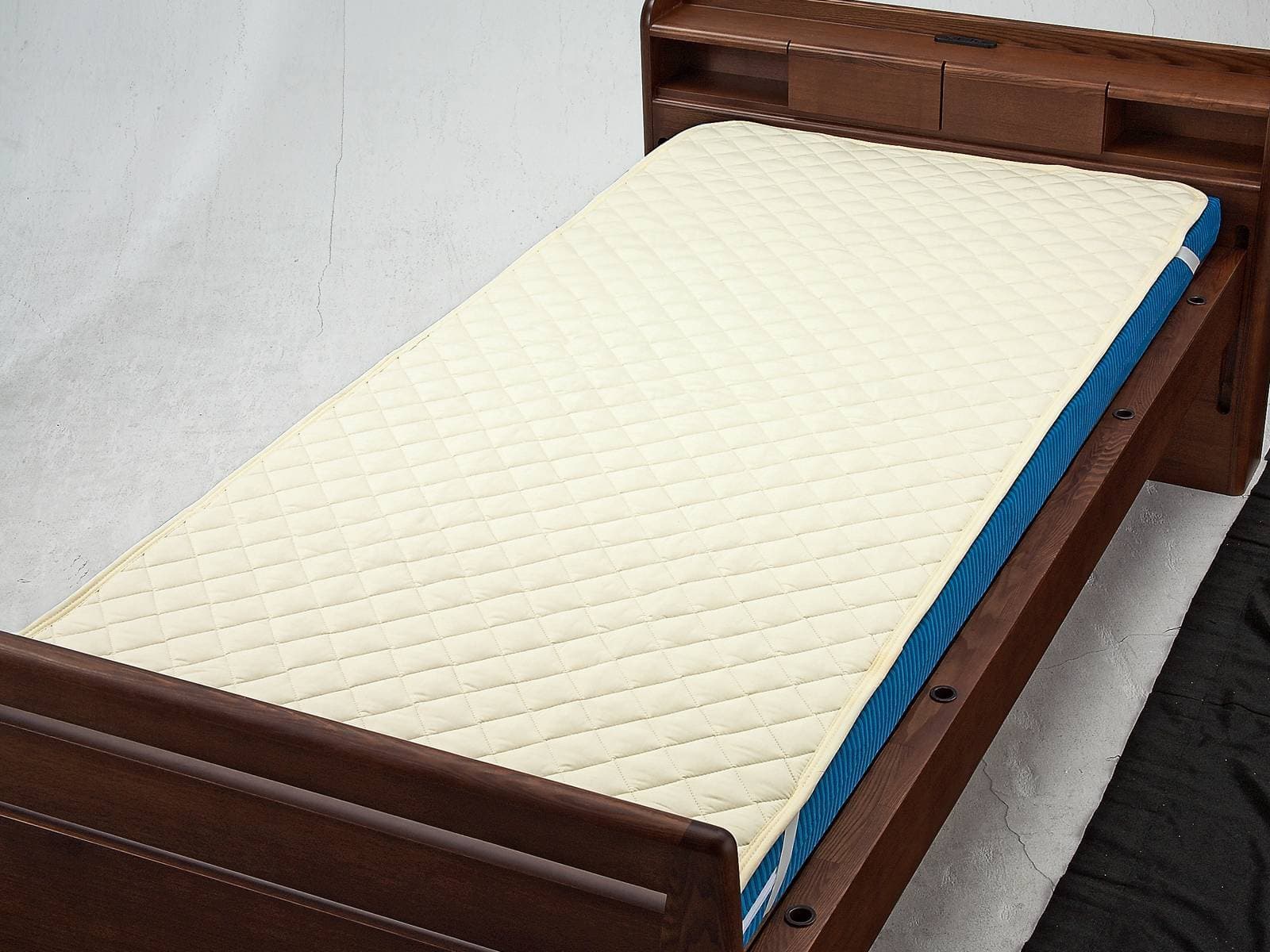 【直送品】ウェルファン洗えるベッドパット（綿ポリ）ベージュSレギュラー009466【別途送料発生は連絡します、割引キャンセル返品不可】