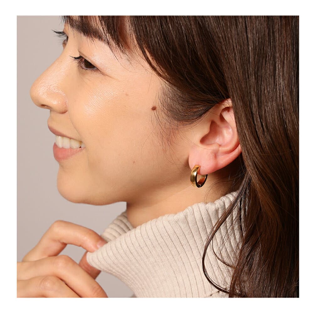 ステンレス キャッチレス ピアス ラウンド スクエア トライアングル スター R-days 低アレルギー ipメッキ ゴールドメッキ 蒸着メッキ 丸 円形 四角 角型 三角 星 シンプル 小ぶりピアス レディース ※「ゆうパケット」送料無料 thumbnail 3