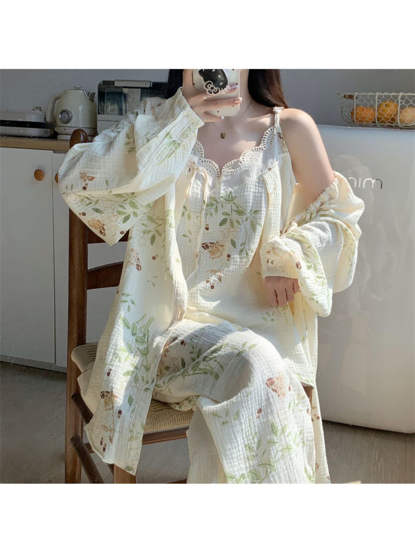 3点セットパジャマ レディース キャミソール 長袖 パンツ 蝶柄 フリル 春 秋 ルームウェア 部屋着 ボタニカル 田園風 かわいい セットアップ 2026新作