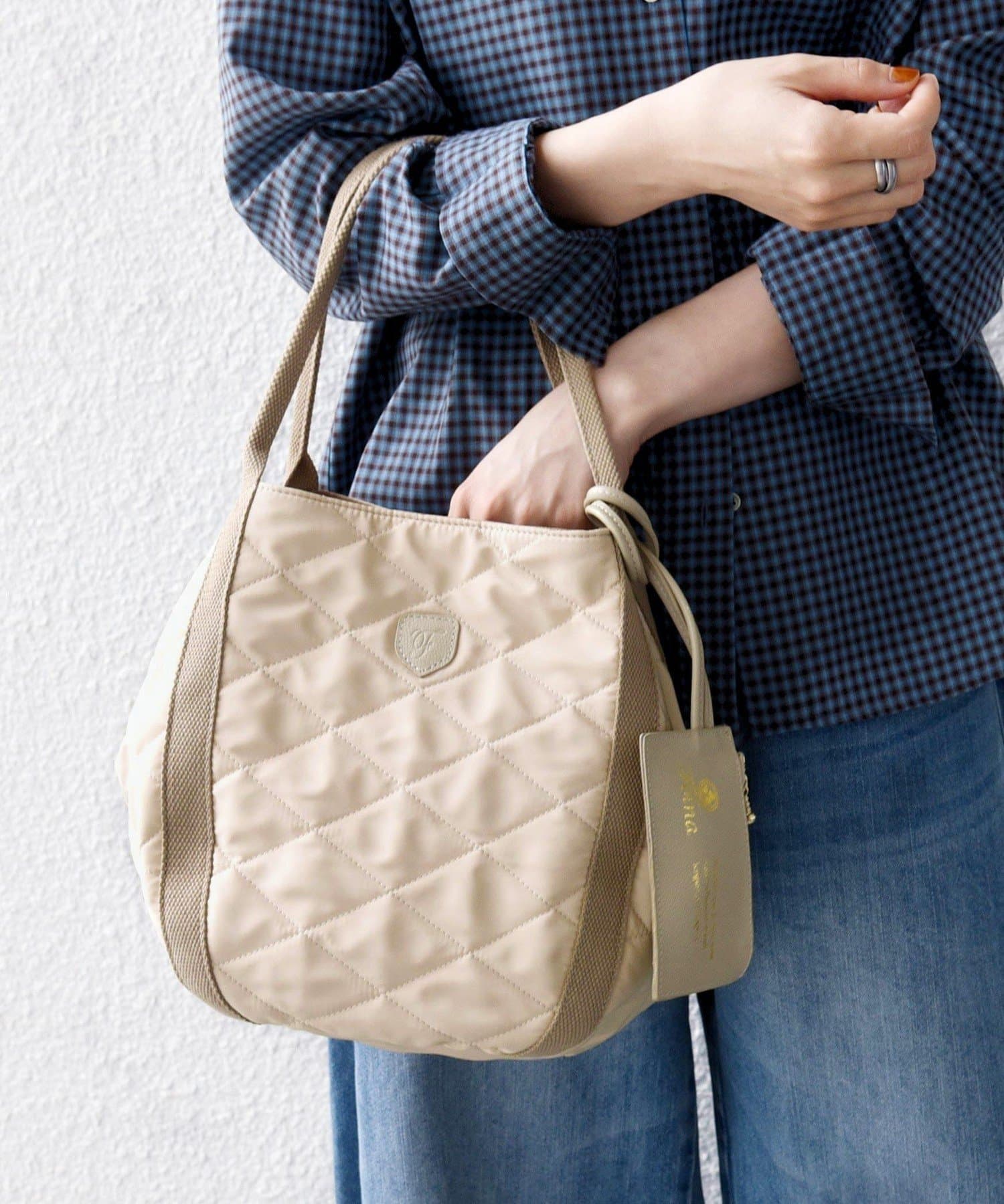 SHIPS any 【WEB限定/SHIPS any別注】Folna: 2WAY キルティング バッグ シップス バッグ トートバッグ ネイビー ホワイト ブラック ブラウン ベージュ グレー グリーン【送料無料】 thumbnail 2