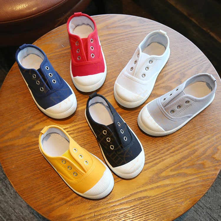 スリッポン キッズスニーカー スニーカー キッズ 子供 子供靴 男の子 女の子 シューズ ジュニア 子供用 キッズ靴 春物 秋物 オシャレ 軽量 通学 通園 カジュアル ファッション アウトドア 紐なし ユニセックス シンプル かわいい 履きやすい thumbnail 3