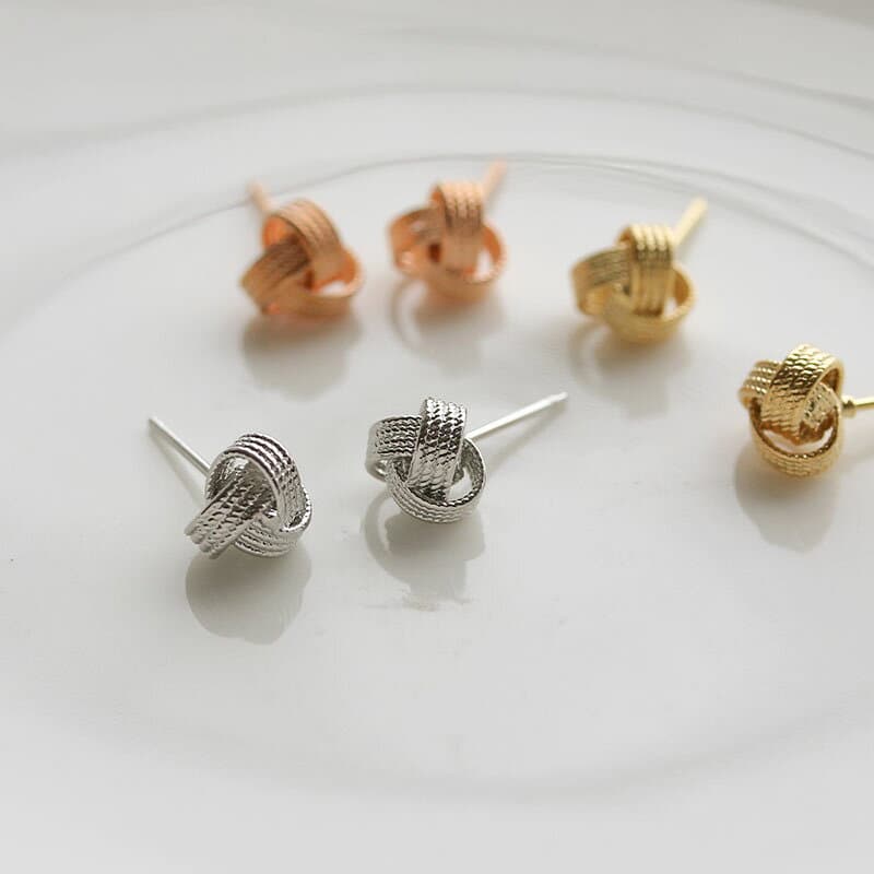 【自分で選べる◆セット割り対象商品】 ノンホールピアス ピアス イヤリング ピアスに見える 金属アレルギー 対応 シンプル 樹脂 オメガイヤリング ニッケルフリー 16Kコーティング ひねり レディース 痛くない 小さい 小ぶり メール便送料無料 thumbnail 3