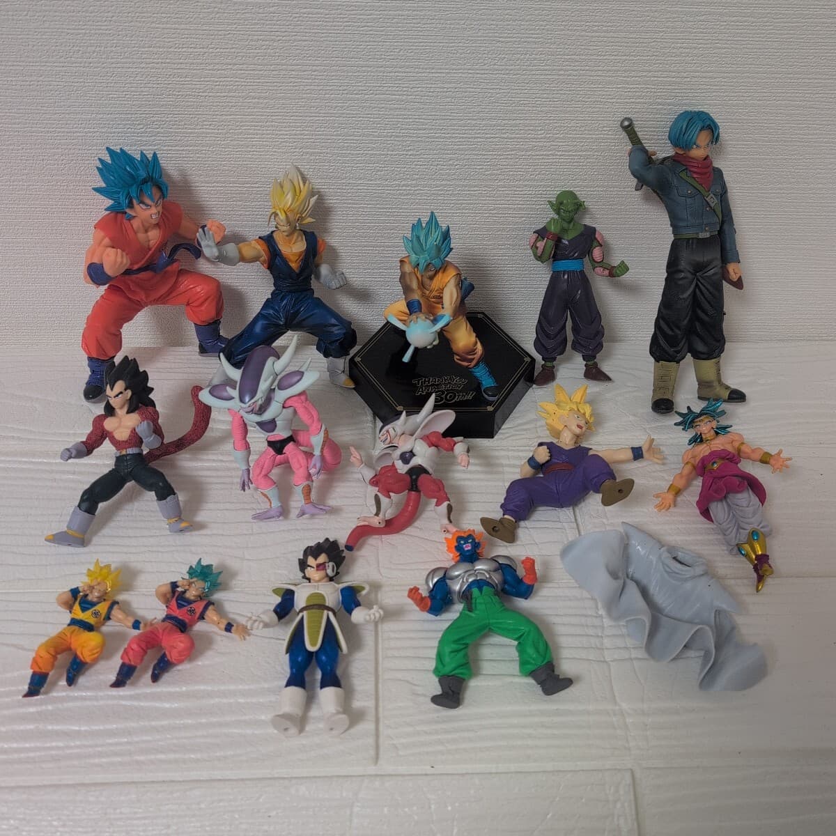 ドラゴンボール フィギュア 大量まとめ売り 14体セット 孫悟空 ベジータ他 — 1/10