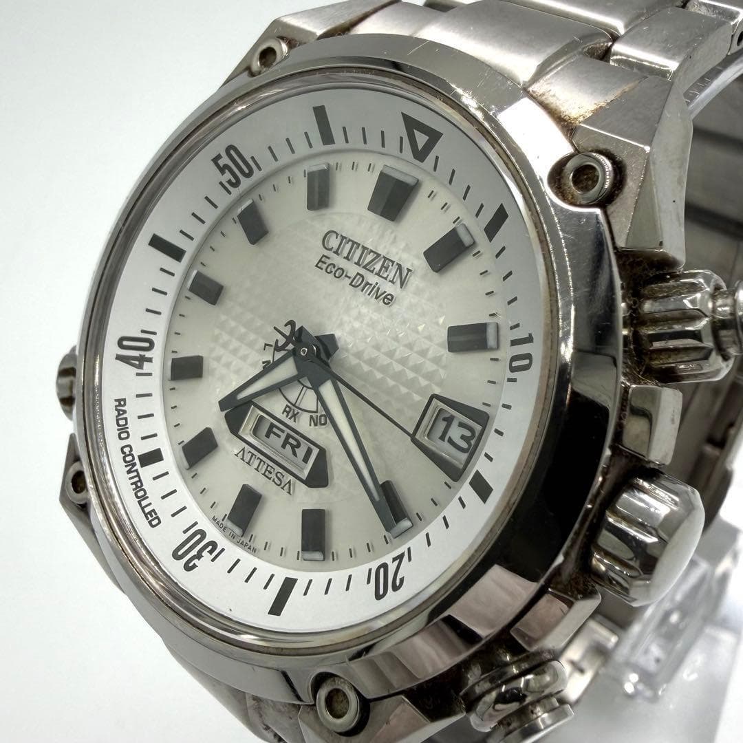 【稼動】 CITIZEN シチズン ATTESA アテッサ 腕時計 オコゼ H106-T013422 白文字盤 デイデイト シルバー 高級ライン ラウンド 希少モデル — 1/10