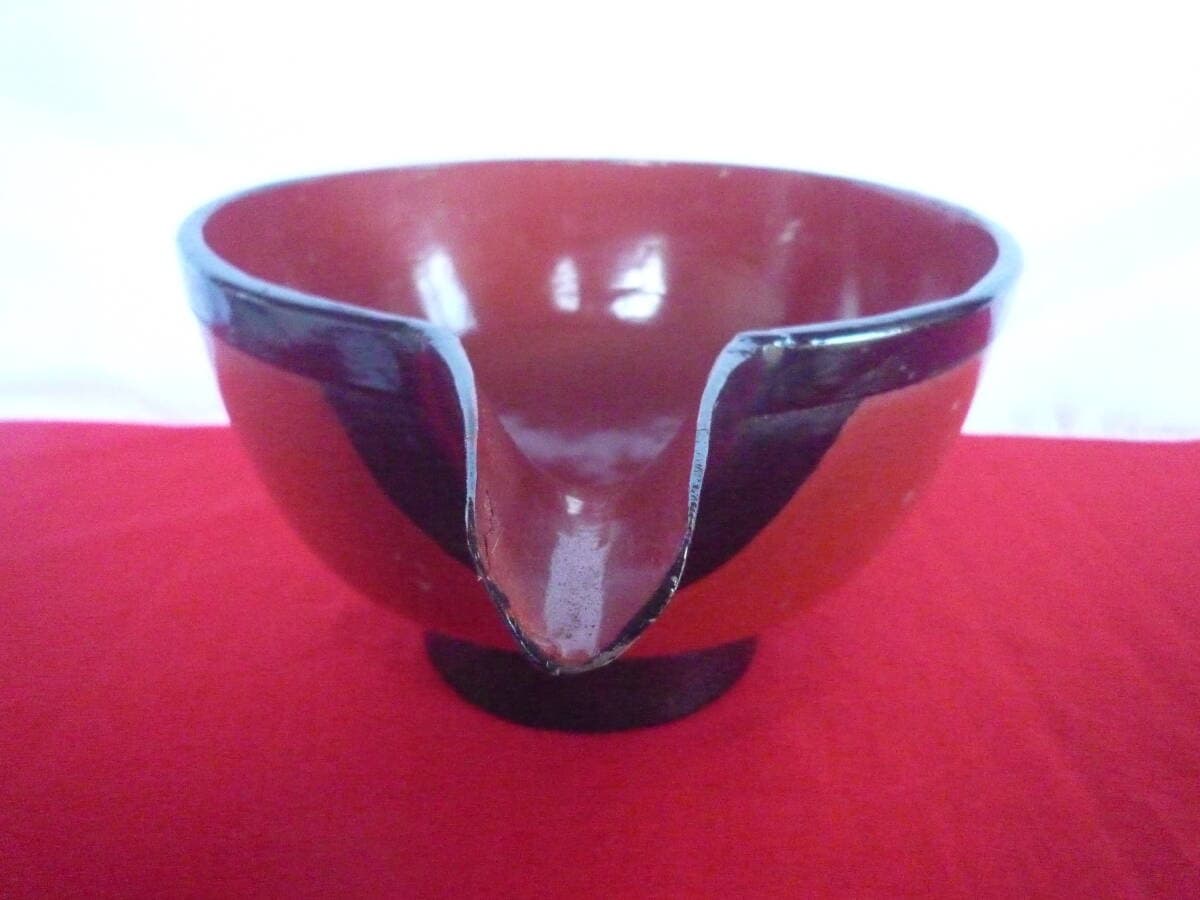 仙台藩 領内一関市藤沢の旧商家より譲受品『漆器 岩手県二戸市浄法寺町 酒器 民藝品【■古い浄法寺塗*片口】*外径19.5cm *高さ12.3cm』 — 1/10