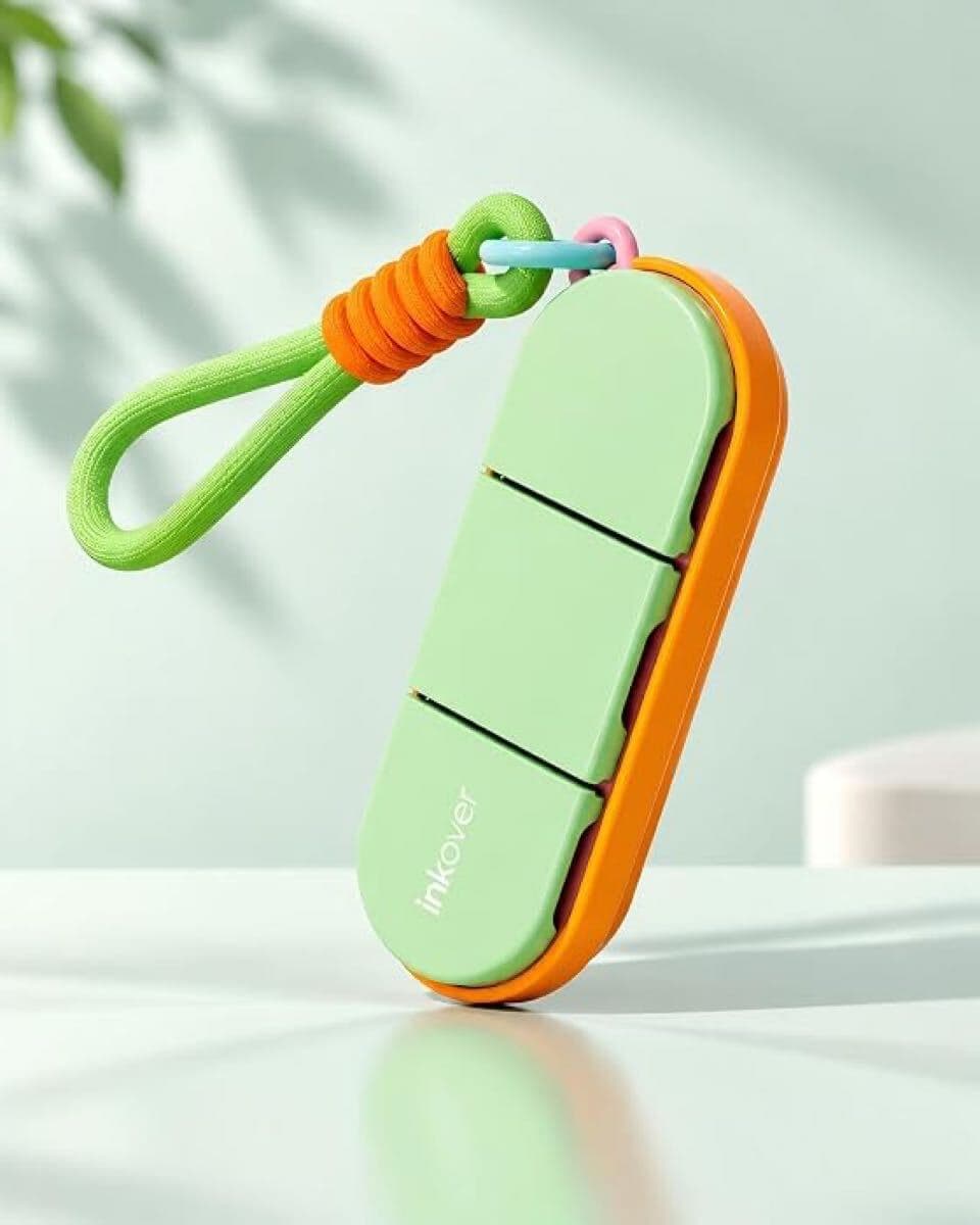 ピルケース 携帯用 小型 3区画 独立蓋 薬ケース 防湿 ストラップ付き コンパクト グリーンサプリメントケース・サプリケース — 1/9