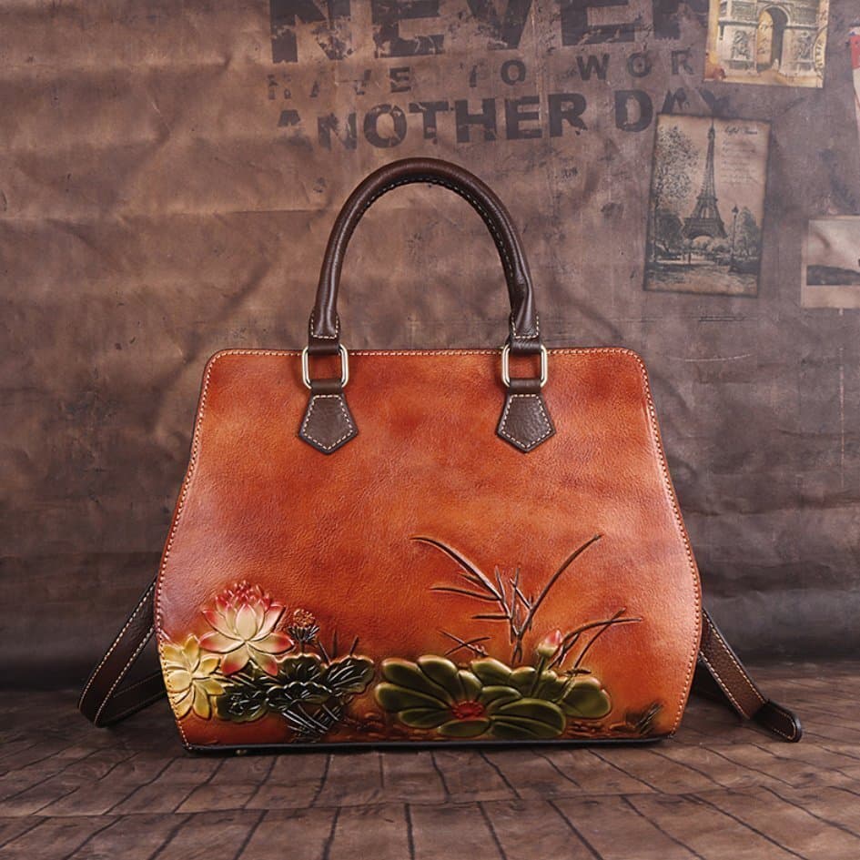 【春屋革具】美品★レディース本牛革トートバッグ 蓮立体レリーフ ハンド & 斜め掛け 2WAY 大容量 通勤お出かけ和風ハンドバッグ — 1/9